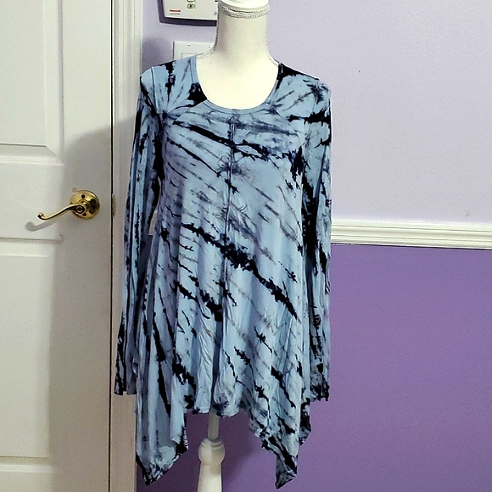 Chelsea & Theodore Boho Navy & Light Blue Tie Dye Stretchy Soft Tunic Top M